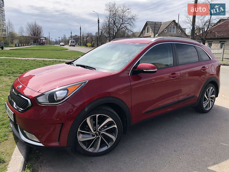 Внедорожник / Кроссовер Kia Niro 2017 в 
