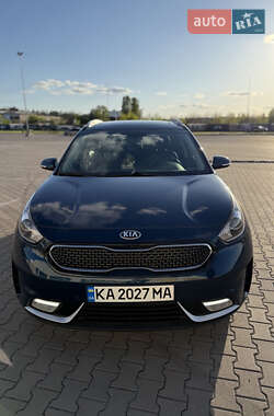 Внедорожник / Кроссовер Kia Niro 2017 в 