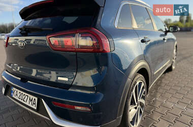 Внедорожник / Кроссовер Kia Niro 2017 в 
