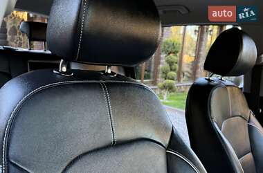 Позашляховик / Кросовер Kia Niro 2021 в 