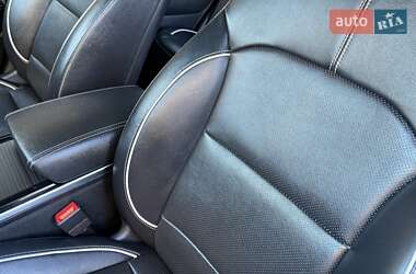 Позашляховик / Кросовер Kia Niro 2021 в 