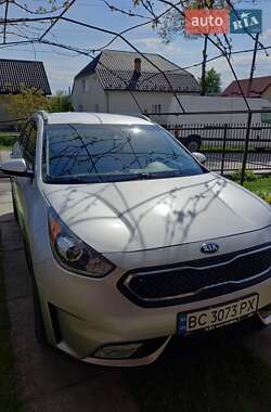 Позашляховик / Кросовер Kia Niro 2017 в Львові