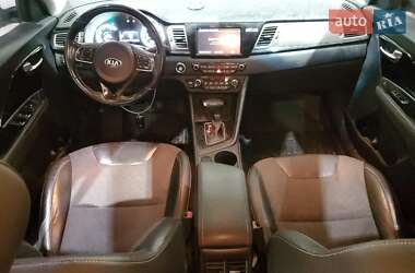 Внедорожник / Кроссовер Kia Niro 2017 в 