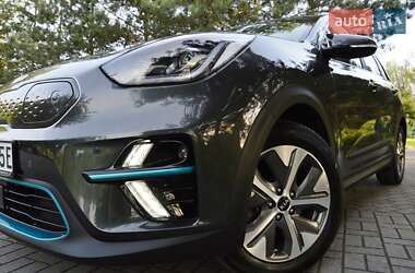 Позашляховик / Кросовер Kia Niro 2021 в 