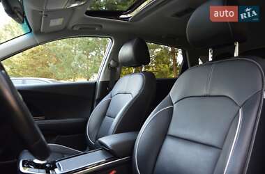 Позашляховик / Кросовер Kia Niro 2021 в 