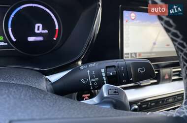Внедорожник / Кроссовер Kia Niro 2021 в 