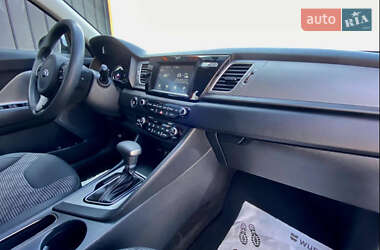 Внедорожник / Кроссовер Kia Niro 2018 в 