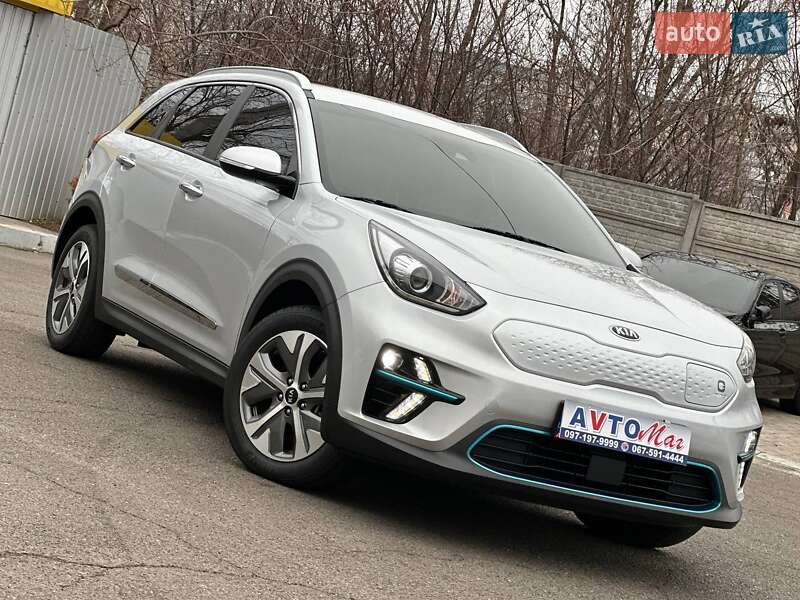 Позашляховик / Кросовер Kia Niro 2019 в 
