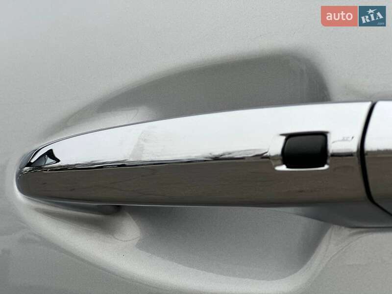 Позашляховик / Кросовер Kia Niro 2019 в Кривому Розі