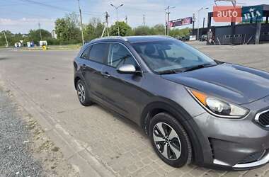 Внедорожник / Кроссовер Kia Niro 2016 в Львове