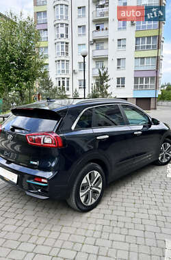 Позашляховик / Кросовер Kia Niro 2019 в 