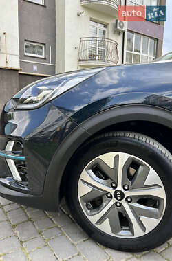 Позашляховик / Кросовер Kia Niro 2019 в 