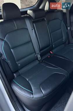 Позашляховик / Кросовер Kia Niro 2020 в 