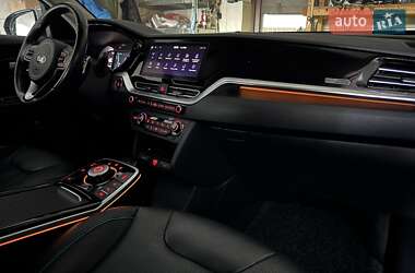 Позашляховик / Кросовер Kia Niro 2020 в 
