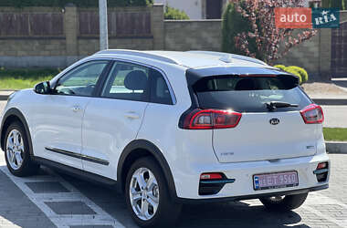 Позашляховик / Кросовер Kia Niro 2019 в 