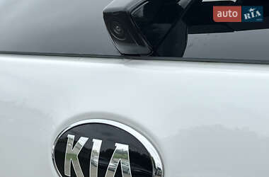 Внедорожник / Кроссовер Kia Niro 2020 в 