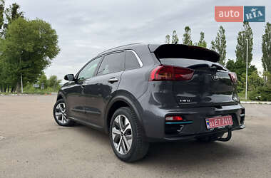 Позашляховик / Кросовер Kia Niro 2020 в 