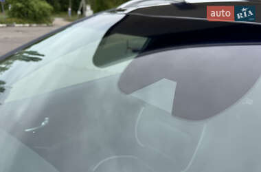 Позашляховик / Кросовер Kia Niro 2020 в 
