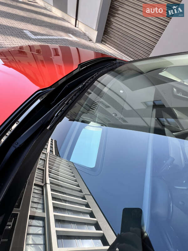 Позашляховик / Кросовер Kia Niro 2023 в Івано-Франківську