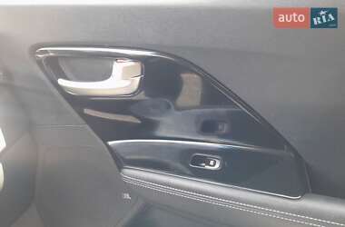 Внедорожник / Кроссовер Kia Niro 2019 в 