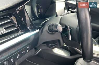 Позашляховик / Кросовер Kia Niro 2020 в 