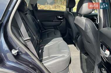 Позашляховик / Кросовер Kia Niro 2020 в 