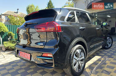 Позашляховик / Кросовер Kia Niro 2022 в 