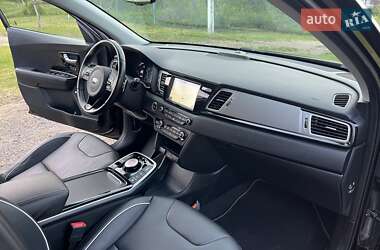 Позашляховик / Кросовер Kia Niro 2019 в 
