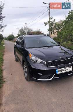 Позашляховик / Кросовер Kia Niro 2017 в Одесі