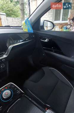 Внедорожник / Кроссовер Kia Niro 2020 в 