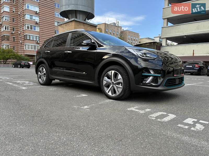 Внедорожник / Кроссовер Kia Niro 2020 в Киеве