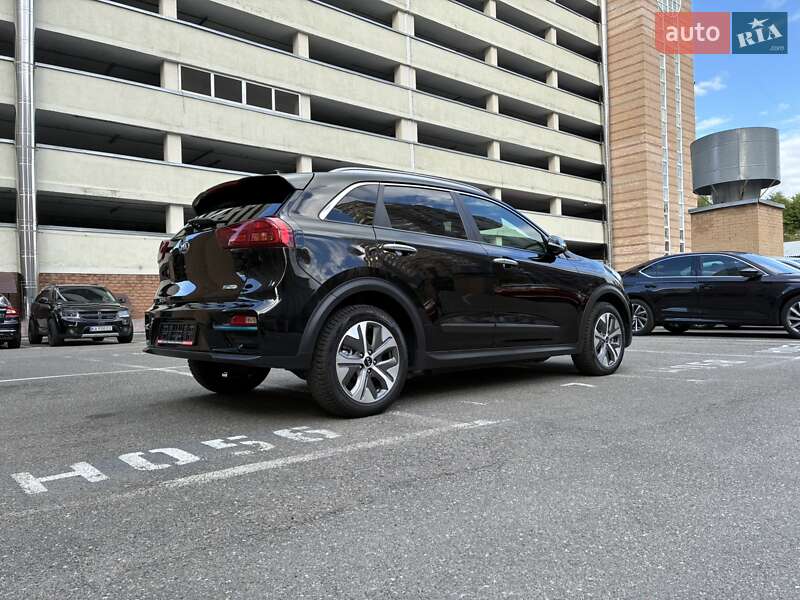 Внедорожник / Кроссовер Kia Niro 2020 в Киеве