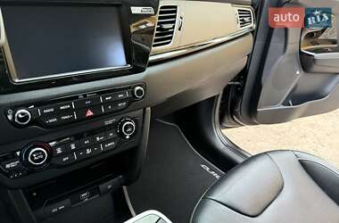 Позашляховик / Кросовер Kia Niro 2020 в 