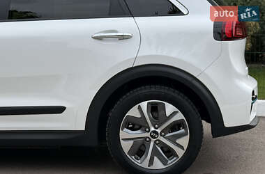 Позашляховик / Кросовер Kia Niro 2021 в 
