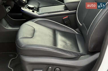 Позашляховик / Кросовер Kia Niro 2021 в 