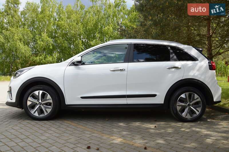 Внедорожник / Кроссовер Kia Niro 2021 в Дрогобыче