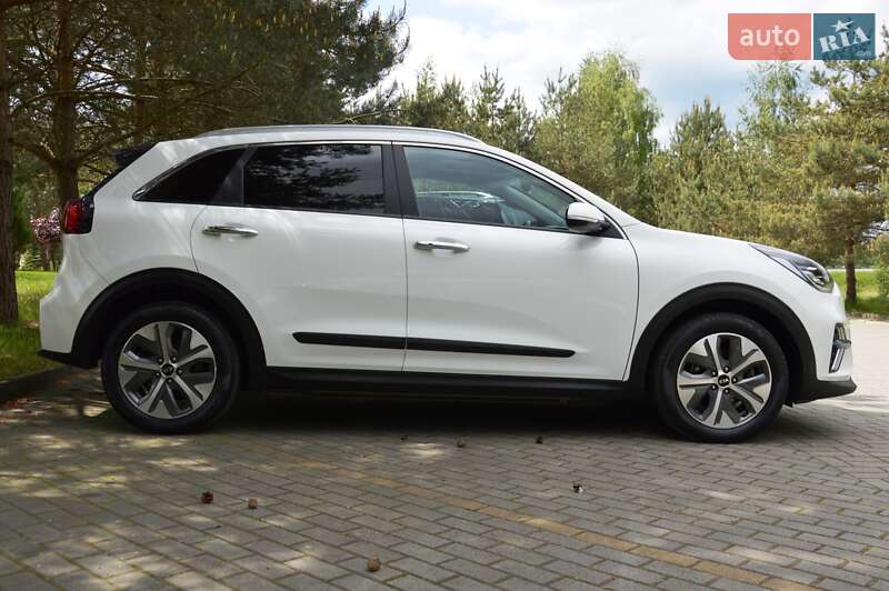 Внедорожник / Кроссовер Kia Niro 2021 в Дрогобыче