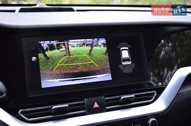 Позашляховик / Кросовер Kia Niro 2021 в 
