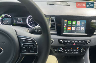 Позашляховик / Кросовер Kia Niro 2017 в Києві