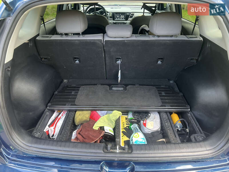 Внедорожник / Кроссовер Kia Niro 2017 в Киеве