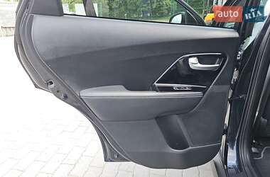 Позашляховик / Кросовер Kia Niro 2021 в 