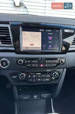 Внедорожник / Кроссовер Kia Niro 2018 в 