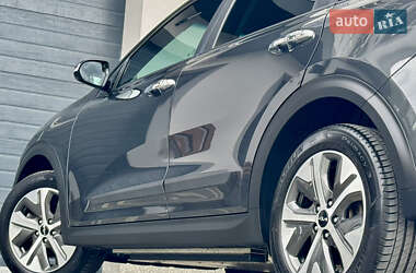 Внедорожник / Кроссовер Kia Niro 2022 в 