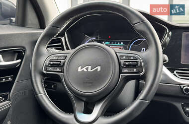 Внедорожник / Кроссовер Kia Niro 2022 в 
