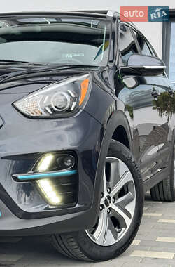 Внедорожник / Кроссовер Kia Niro 2022 в 