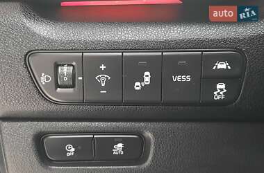 Внедорожник / Кроссовер Kia Niro 2020 в 