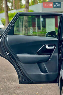 Внедорожник / Кроссовер Kia Niro 2019 в 