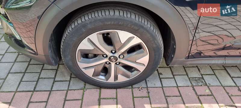 Позашляховик / Кросовер Kia Niro 2019 в Хмельницькому фото 9 Позашляховик / Кросовер Kia Niro 2019 в Хмельницькому