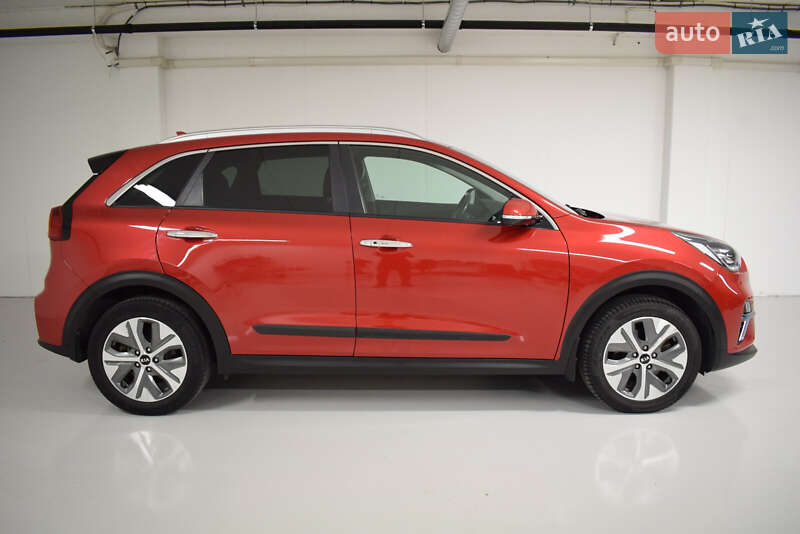 Позашляховик / Кросовер Kia Niro 2019 в Києві