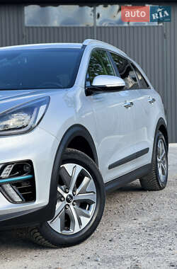 Внедорожник / Кроссовер Kia Niro 2019 в 